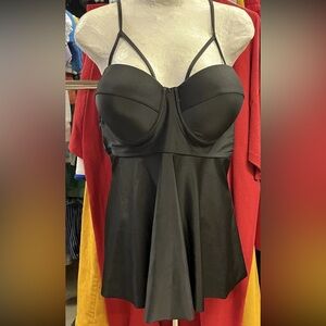 Women’s Black Molded Bra Strappy Tankini Size 2XL